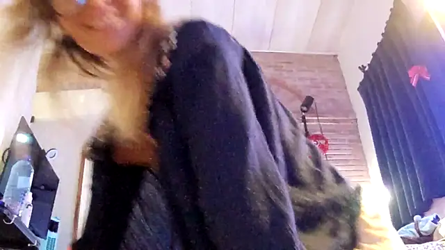 [20 Oct 19:10] Private Show - video by LunaNatural cam model