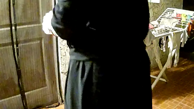 Outdoor at night - video by LunaNatural cam model