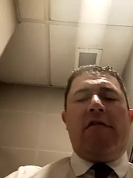 Video Hot Bathroom Officce - video by BigCristh79 cam model
