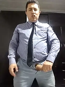 Elegant sex - video by BigCristh79 cam model