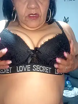 [7 Jun 23:33] Private Show Deep throat - video by Saraagreys1 cam model