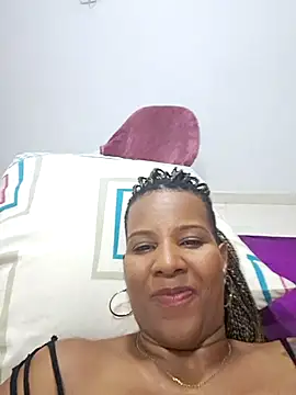 21 Jun  Private Show - video by VikysDavis cam model