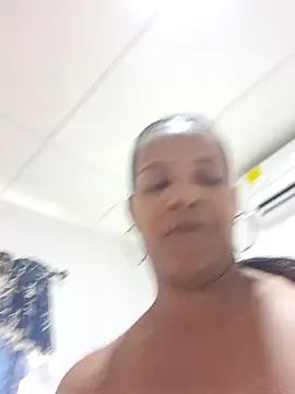 14 A  Private Show  ( YELLOW RAIN 💛) - video by VikysDavis cam model