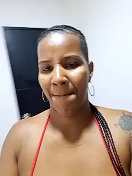 18 Aug  Private Show ( con mucha crema en mi coño 🔥) - video by VikysDavis cam model