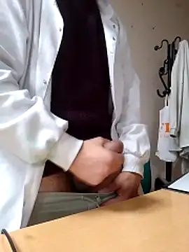 I AM CUMMING IN HOSPITAL😱 - video oleh model kamera Obstacless