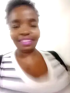 Public toilet - Video von ShySexyBaddiexx Cam-Model