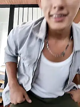 Striper🔥😈－カメラキャストのHiroshi_Shenの動画