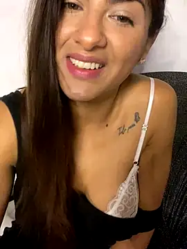 [24 Jul 22:59] Private Show - chicachocolate01主播的视频