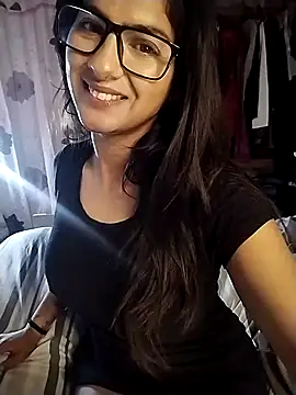 [23 Aug 21:23] Private Show - chicachocolate01主播的视频