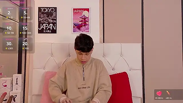 look at me so so close - video av Axel__Evans cam model