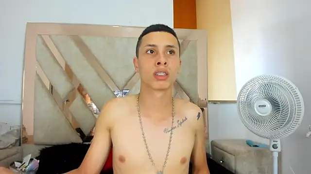 fuck hard pussy 😝😈 - video by CattyANDnicky cam model