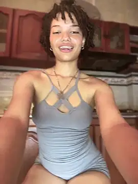 NAKED PLAY FOR U - video by ChloeRaviss cam model