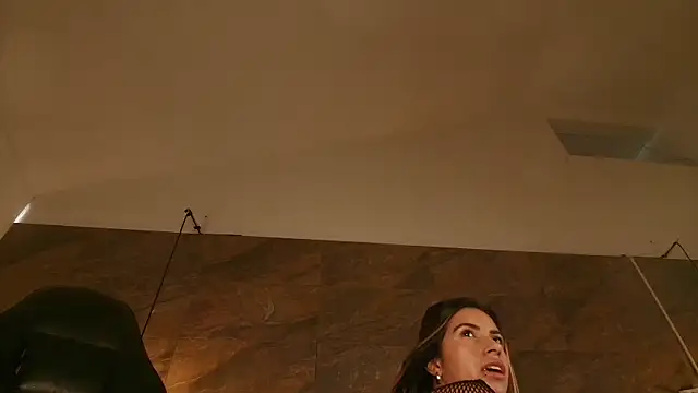 [9 May 15:16] Private Show－カメラキャストのBarbiie_98の動画