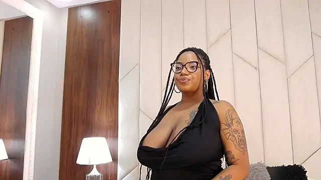 My ass is going through - video by SheilaCoopers_ cam model