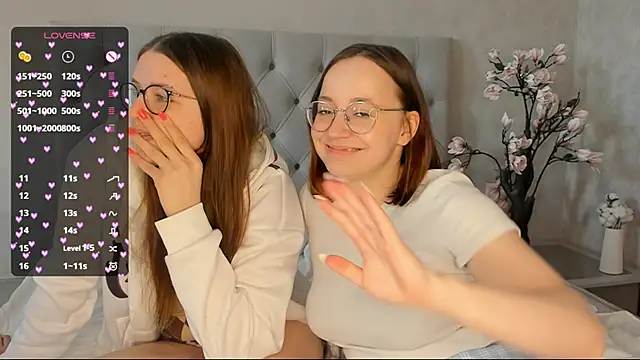 [15 May 08:52] Spy Show - video by LynnGallamore cam model