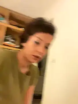 Cum on face 💋 - video av Piggiteablacktea cam model