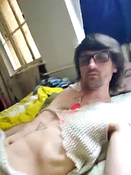 [13 Jul 06:32] Public Show - video by Tantraristo cam model