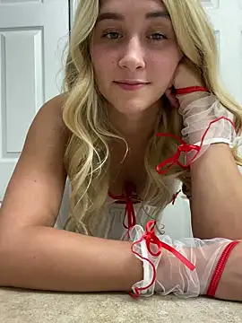 [6 Jun 22:25] Private Show