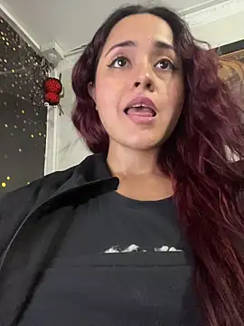 Private Show: my delicious ass and pussy in your face - vidéo du modèle de showcams Candyfox___