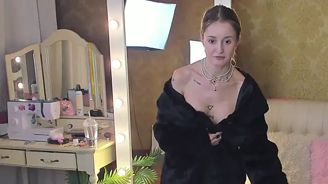 luxury masturbate session - video by RosieBlossom cam model