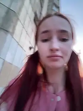 Crazy squirt public - video by SnappyHappy cam model