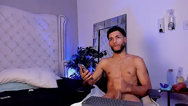 “I don't know what provokes me more… whether your mystery or the desire to discover it slowly.” 😈 - video by Thiagoferreti cam model