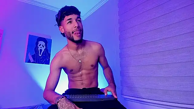 Hot show - video by Thiagoferreti cam model