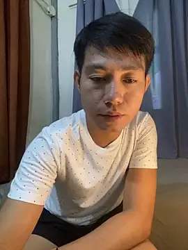 [19 Aug 13:12] Private Show - video by xshyboyx cam model