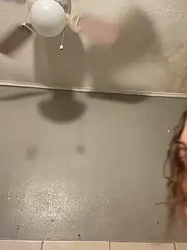 [22 Jun 07:33] Private Show - video oleh model kamera amiralily9