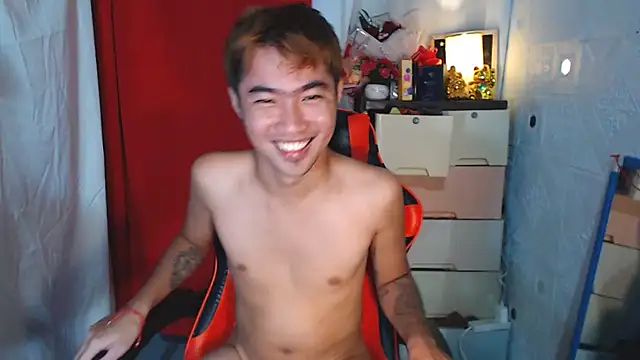 Cum shoot on tummy