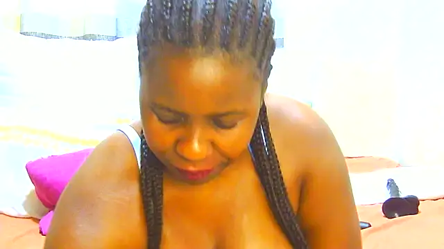 jumping and bouncing boobs - Black-Barbiexxc 캠 모델의 동영상