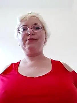 pussy - VikaKing 캠 모델의 동영상