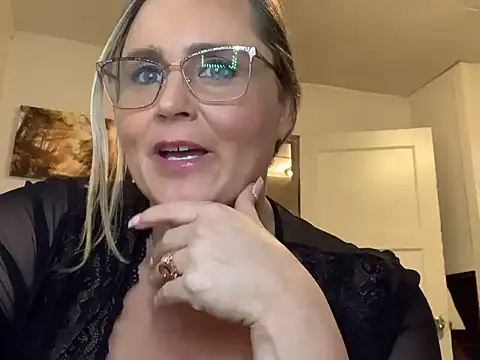 [26 May 23:59] Private Show - video by Blondie955 cam model