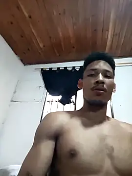 Playing with the cell phone - vidéo du modèle de showcams RuiMaddoox