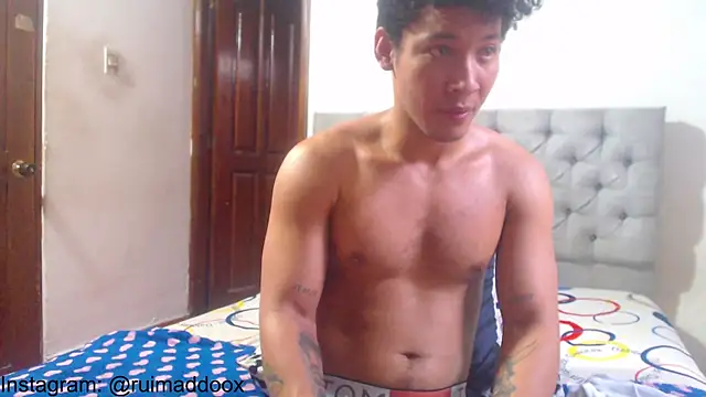 [13 Apr 06:57] Private Show - video by RuiMaddoox cam model