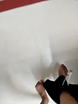 1 litres water drink and piess show - Hard_Core_Fucker adlı kamera modelinin videosu