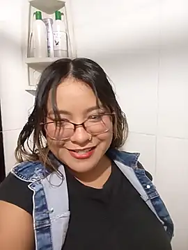 Sexy shower 🚿🚿... Big squirt 💦💦💦 - 視頻由 AsshleyVillaloboss 主播提供