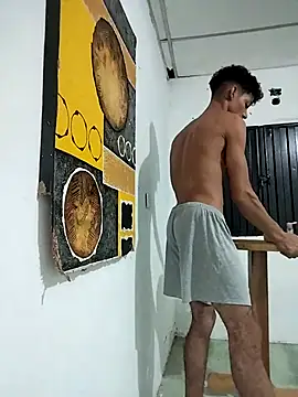 [25 Feb 20:04] Private Show - Video von Brayanellatino Cam-Model