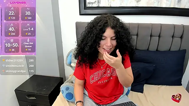 Sexi dance - video by Zoee_Martins cam model