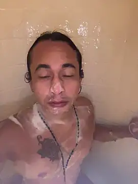 [28 May 22:33] Public Show WET PUSSY CLEAN PUSSY