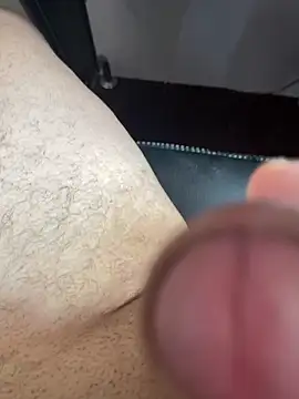 [4 Aug 11:33] Public Show - video by JaIchWixxeZuGerne cam model