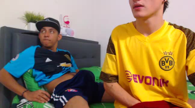 DILDO AND CUM - відео від вебкаммоделі skinny23cm