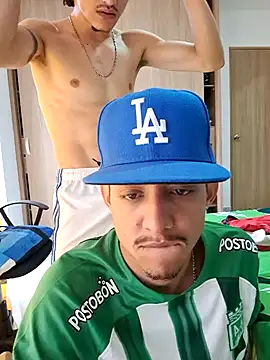 [4 Dec 07:28] Private Show - відео від вебкаммоделі skinny23cm