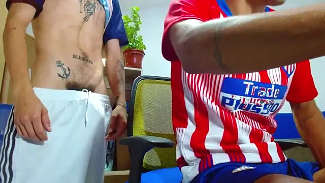 [28 Oct 11:51] Private Show - відео від вебкаммоделі skinny23cm