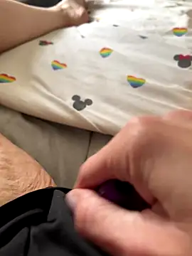 Having some clit play - video di Curvy-Jinx modella di cam