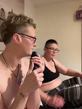 [23 Dec 22:30] Private Show - video by Curvy-Jinx cam model