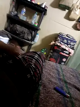 [8 Feb 01:37] Public Show - video av alber907 cam-modell