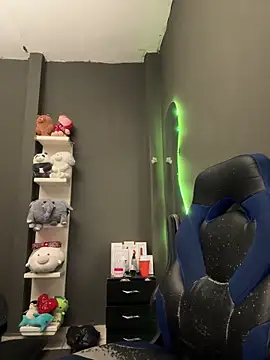 A LITTLE OF EVERYTHING!! LOOK HOW I SUCK MY BOOBS!! - video by alhaana_ cam model