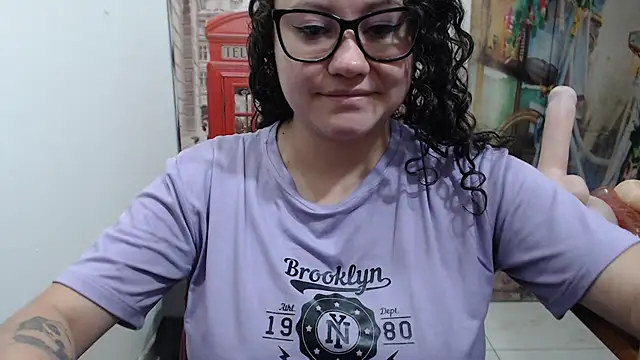 [21 Oct 16:04] Private Show - video by curly_greeneyed cam model