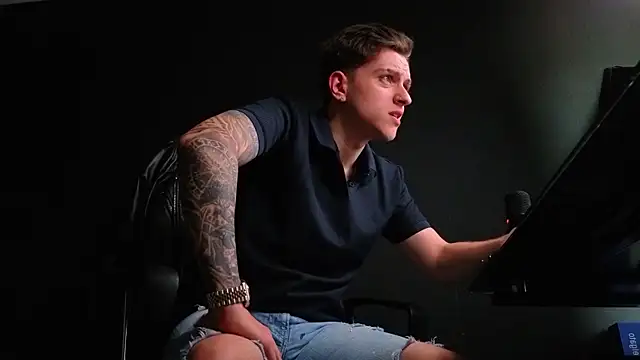 Best DirtyTalk/Humiliation/Praise & HUGE CUMSHOT – video od webkamerové modelky FelixStarkk